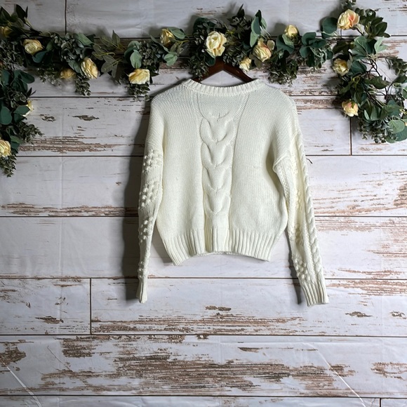 Womens Moon Madison White Sweater Size 